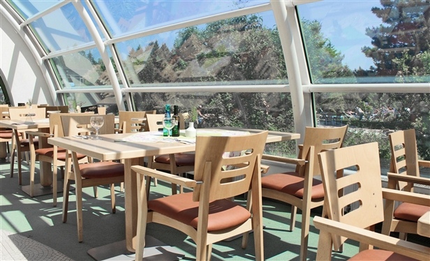 Lassen Sie es sich schmecken – im Thermenrestaurant im EG.