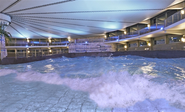 Thermal-Wellen-Massage-Bad | 33 – 35° C